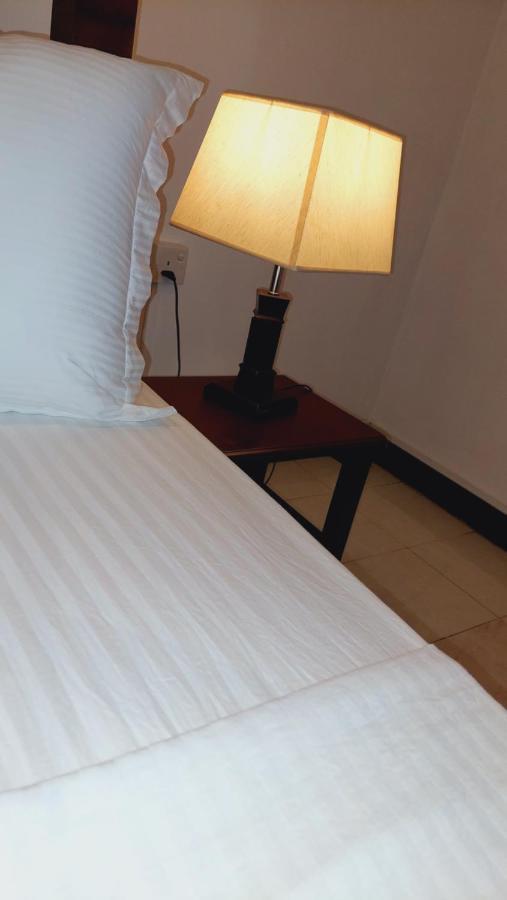 Golden Villa Kandy - "Free Pickup From Kandy " المظهر الخارجي الصورة