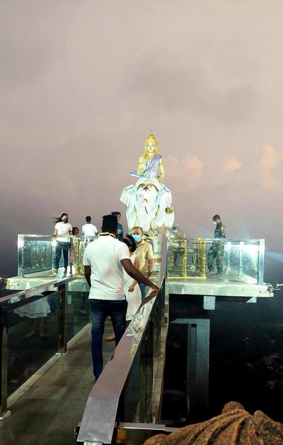 Golden Villa Kandy - "Free Pickup From Kandy " المظهر الخارجي الصورة
