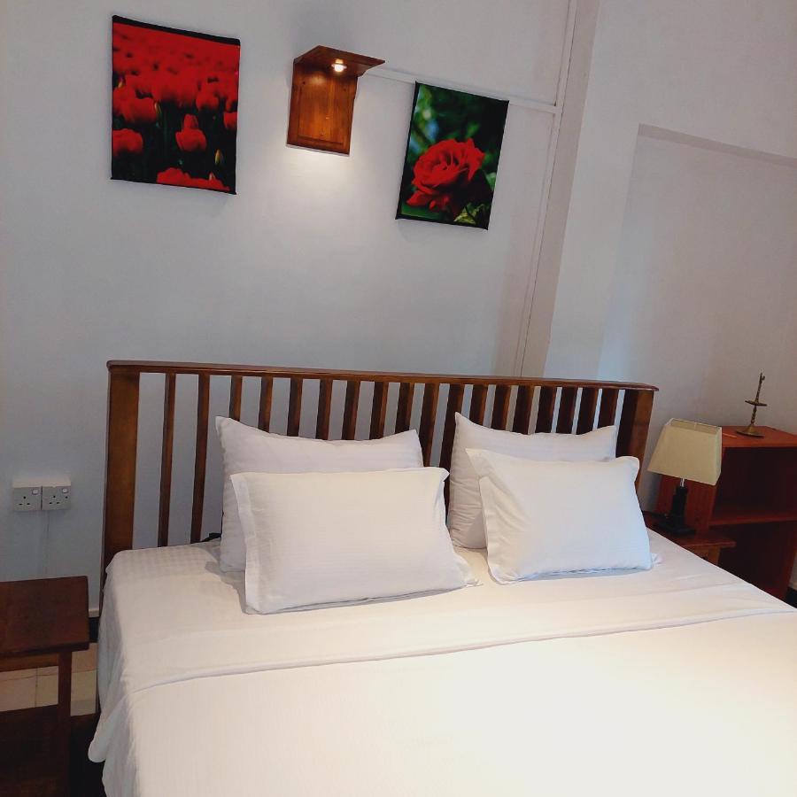 Golden Villa Kandy - "Free Pickup From Kandy " المظهر الخارجي الصورة